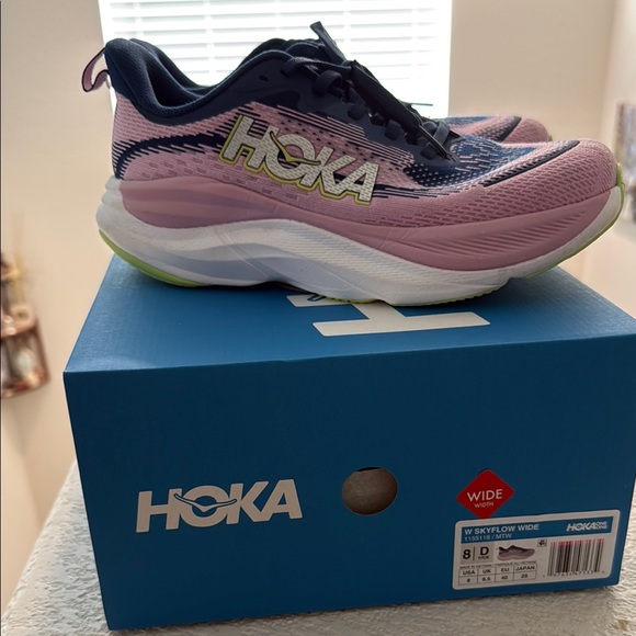 Hoka Skyflow Pink and Navy Athletic Shoes - Picture 3 of 7